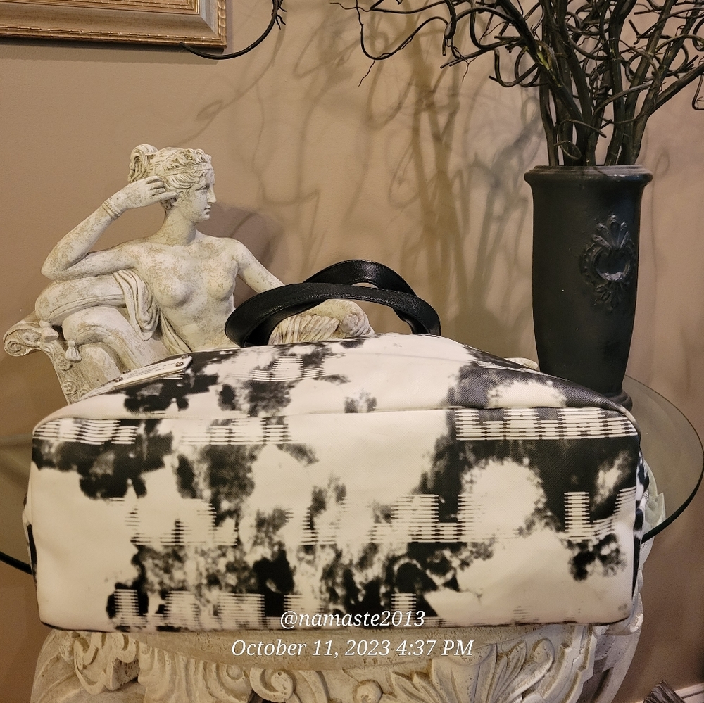 L.A.M.B. by Gwen Stefani Logo Tote Bag Black White  Luxury Designer Bag #583 - Picture 13 of 14